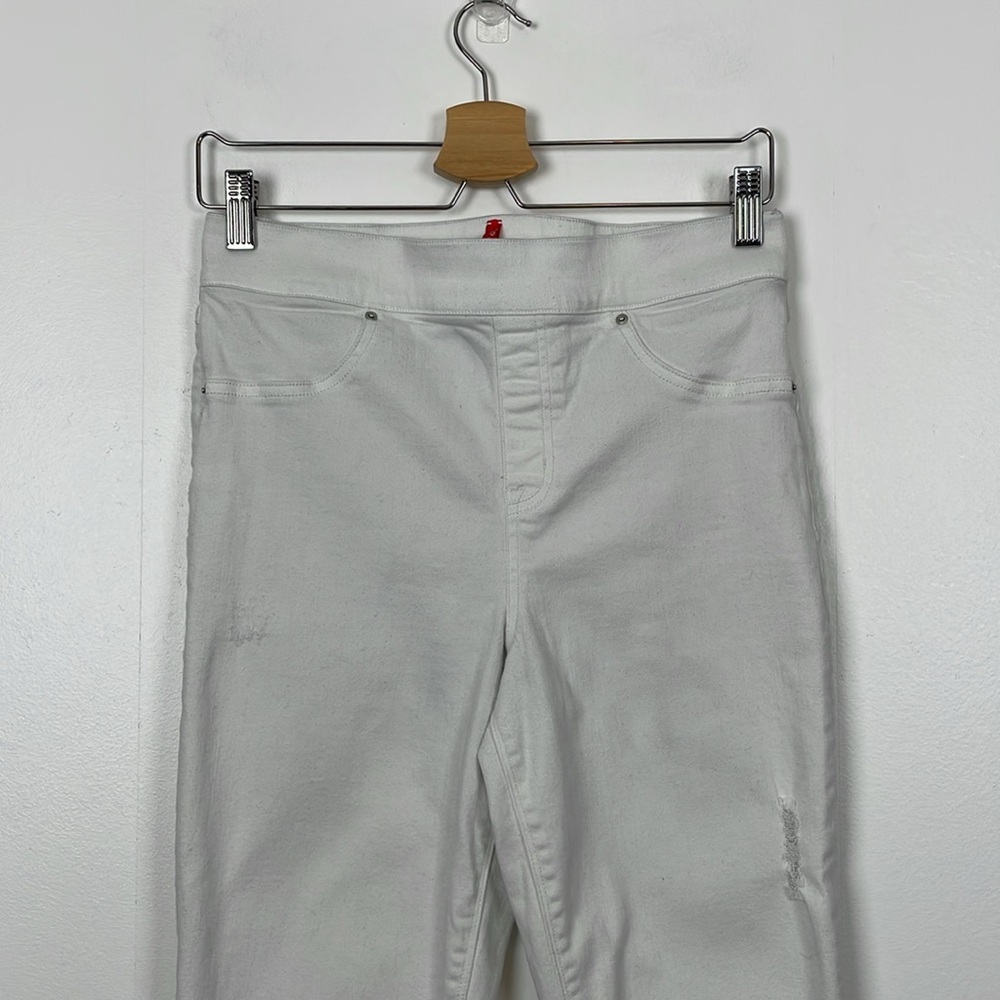 Spanx Distressed Pull-On Skinny Raw Hem Jeans 2 Back Pockets Stretch White Pants - Picture 4 of 9